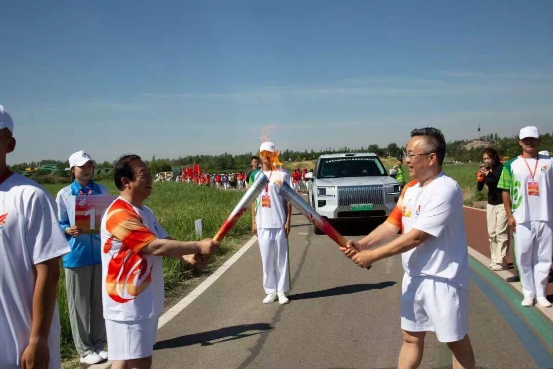 966.jpg